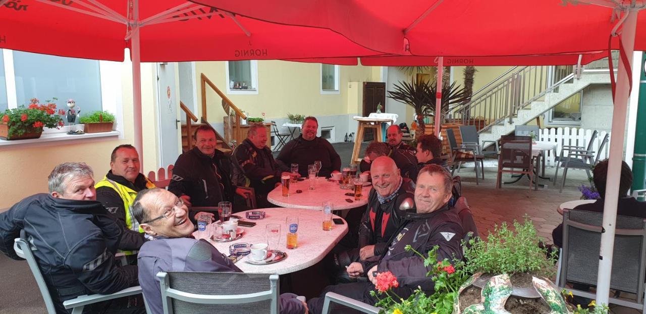 弗雷舍雷酒店 - 祖拉尔腾邮局 Schwanberg 外观 照片